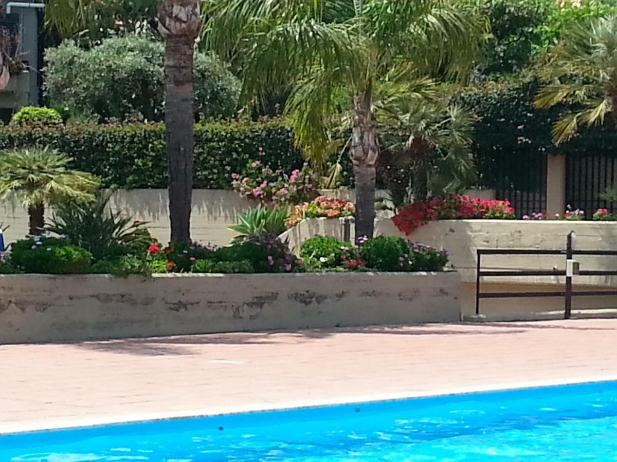 Porto Ulisse Bed & Breakfast Catania Exterior photo